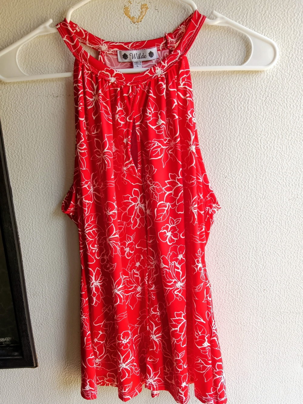 Wilde Women's Red Floral Halter Tank Top